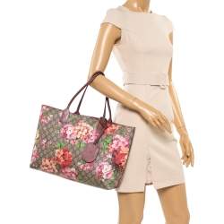 Gucci Reversible Gg Blooms Leather Tote in Pink