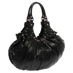 Pre Owned حقيبة هوبو غوتشي مرصعة بلهام صغيرة جلد ثعبان سوداء 