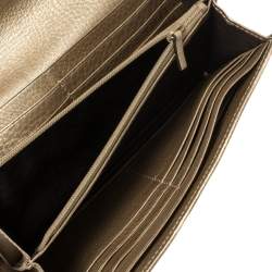 مملوكة مسبقًا Gucci Metallic Beige Leather Bamboo Continental Wallet