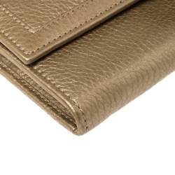 مملوكة مسبقًا Gucci Metallic Beige Leather Bamboo Continental Wallet