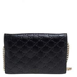 مملوكة مسبقًا Gucci Black Guccissima Leather Bow Flap Wallet on Chain  