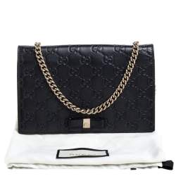 مملوكة مسبقًا Gucci Black Guccissima Leather Bow Flap Wallet on Chain  