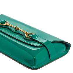 مملوكة مسبقًا حقيبة كلتش غوتشي هورسبيت جلد لامعة خضراء 