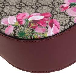 مملوكة مسبقًا حقيبة كروس بسلسلة غوتشى مينى جلد وكانفاس زهور سوبريم جى جى متعددة الألوان