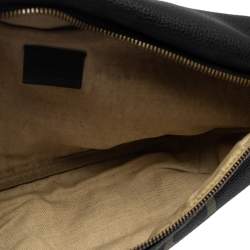 مملوكة مسبقًا Gucci Black Pebbled Leather Logo Web Belt Bag