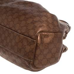 Pre Owned حقيبة يد غوتشى سوكى متوسطة جلد غوتشيسيما ذهبية ميتالك 