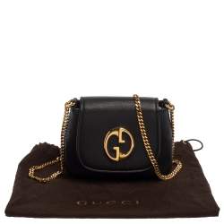 مملوكة مسبقًا حقيبة كروس غوتشي 1973  جلد سوداء بحمالة كتف