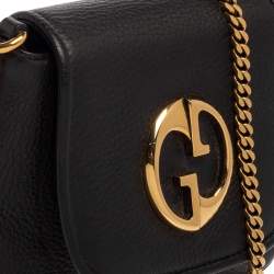 مملوكة مسبقًا حقيبة كروس غوتشي 1973  جلد سوداء بحمالة كتف