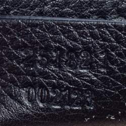 مملوكة مسبقًا حقيبة كروس غوتشي 1973  جلد سوداء بحمالة كتف