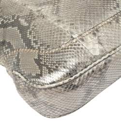 مملوكة مسبقًا حقيبة هوبو غوتشى جاكى متوسطة جلد ثعبان فضية 