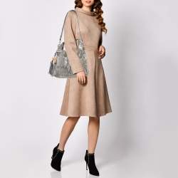 مملوكة مسبقًا حقيبة هوبو غوتشى جاكى متوسطة جلد ثعبان فضية 