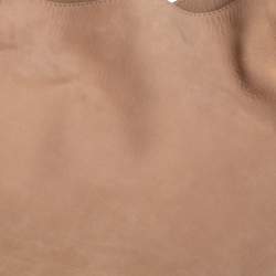 مملوكة مسبقًا حقيبة غوتشي جلد نوبوك بيج 1970 بشراشيب بيج متوسطة بسلسلة