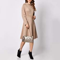 مملوكة مسبقًا Gucci Metallic Beige Leather Small Soho Chain Shoulder Bag