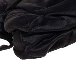 Pre Owned حقيبة كلتش غوتشي حمالة معصم هيستريا صغيرة ساتان أسود