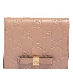 مملوكة مسبقًا Gucci Blush Pink Guccissima Leather Bow Compact Wallet