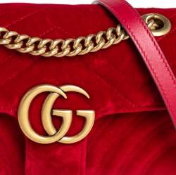 Pre Owned حقيبة كتف غوتشي مارمونت جي جي صغيرة قطيفة ماتيلاس أحمر