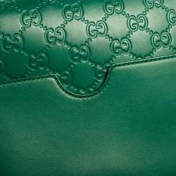 مملوكة مسبقًا Gucci Green Guccissima Leather Medium Padlock Shoulder Bag