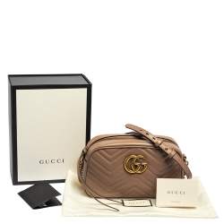مملوكة مسبقًا Gucci Beige Matelasse Leather Small GG Marmont Shoulder Bag