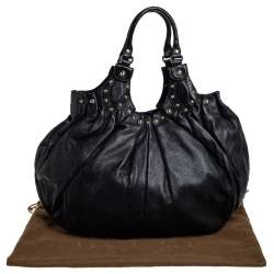 مملوكة مسبقًا حقيبة هوبو غوتشي بيلهام متوسطة مرصعة جلد أسود 