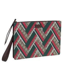 مملوكة مسبقًا Gucci Beige/Ebony GG Supreme Chevron Canvas Medium Zip Pouch