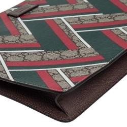 مملوكة مسبقًا Gucci Beige/Ebony GG Supreme Chevron Canvas Medium Zip Pouch