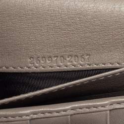 مملوكة مسبقًا محفظة كونتيننتال غوتشي سكارلت جلد غوتشيسيما رمادي