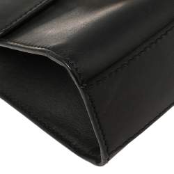 مملوكة مسبقًا حقيبة كتف غوتشي جلد أسود صغيرة بقفل