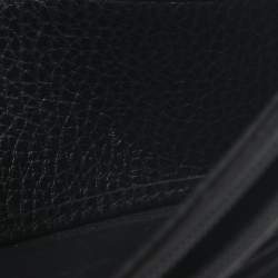 مملوكة مسبقًا Gucci Black Leather Double G Continental Wallet