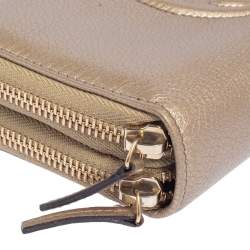 Pre Owned Gucci Metallic Beige Leather Soho Zip Around Organizer Wallet