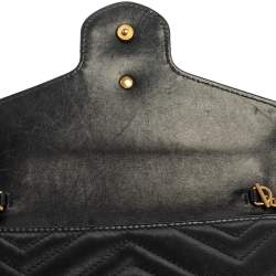 مملوكة مسبقًا محفظة بسلسلة غوتشي مارمونت جي جي جلد مبطن سوداء 