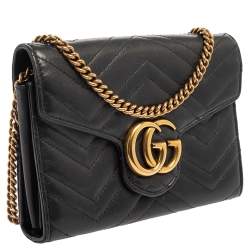 مملوكة مسبقًا محفظة بسلسلة غوتشي مارمونت جي جي جلد مبطن سوداء 