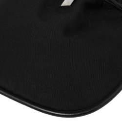 مملوكة مسبقًا Gucci Black Canvas and Leather Drawstring Hobo