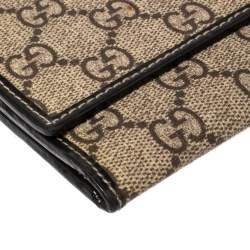 مملوكة مسبقًا محفظة غوتشي هارت تاتو GG سوبريم بني/بيج بحواف جلد لامع بقلاب