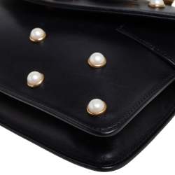 مملوكة مسبقًا Gucci Black Leather Broadway Pearly Bee Shoulder Bag