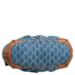 مملوكة مسبقًا حقيبة يد توتس غوتشي سوكي متوسطة جلد ودينم GG زرقاء