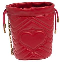 Pre Owned Gucci Red Matelassé Leather Mini GG Marmont Bucket Bag      