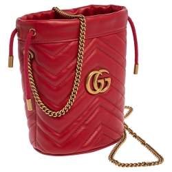 Pre Owned Gucci Red Matelassé Leather Mini GG Marmont Bucket Bag      