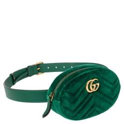 مملوكة مسبقًا حقيبة خصر غوتشي GG مارمونت قطيفة ماتيلاس أخضر