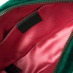 مملوكة مسبقًا حقيبة خصر غوتشي GG مارمونت قطيفة ماتيلاس أخضر