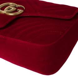 Pre Owned حقيبة كتف غوتشي مارمونت جي جي صغيرة قطيفة ماتيلاس أرجواني