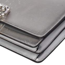 مملوكة مسبقًا حقيبة كلتش غوتشي برودواي جي متشابك مزخرف كريستال جلد فضي