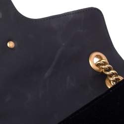 مملوكة مسبقًا حقيبة كتف غوتشي مارمونت جلد ماتيلاس أسود صغيرة 