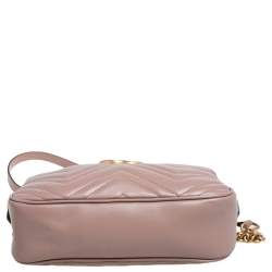 مملوكة مسبقًا Gucci Beige Matelassé Leather Small GG Marmont Camera Shoulder Bag