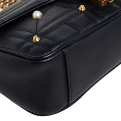 مملوكة مسبقًا حقيبة كتف غوتشي مارمونت  GG جلد ماتيلاس أسود مزين باللؤلؤ 