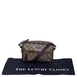 مملوكة مسبقًا حقيبة كاميرا غوتشي حافة جلد وكانفاس جي جي سوبريم بيج/بني سحاب أمامي 