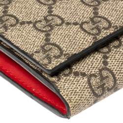 Pre Owned محفظة غوتشي كونتينينتال جلد وكانفاس جي جي سوبريم أحمر/بيج مزينة حلية قطة ميستيك