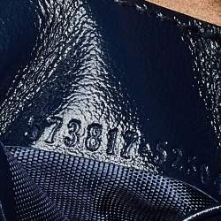 Pre Owned Gucci Blue/White Quilted Leather GG Marmont Bucket Bag