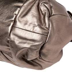 مملوكة مسبقًا Gucci Metallic Gold Leather Hysteria Bag