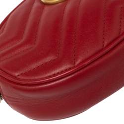 Pre Owned Gucci Red Matelassé Leather GG Marmont Belt Bag