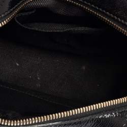 مملوكة مسبقًا حقيبة كروس غوتشي سوهو ديسكو جلد أسود لامع صغيرة 